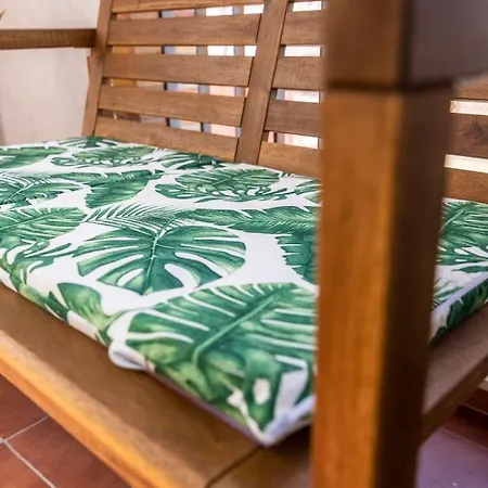 Penthouse Duplex In A 4 Floors Spanish House -8 Min To Center By Metro Apartment *