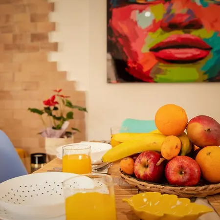 Penthouse Duplex In A 4 Floors Spanish House -8 Min To Center By Metro Apartment *