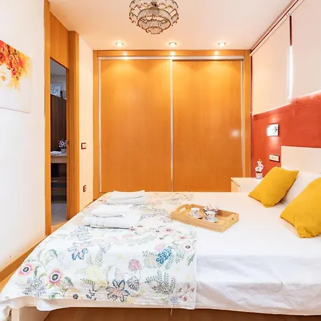 Penthouse Duplex In A 4 Floors Spanish House -8 Min To Center By Metro Valencia