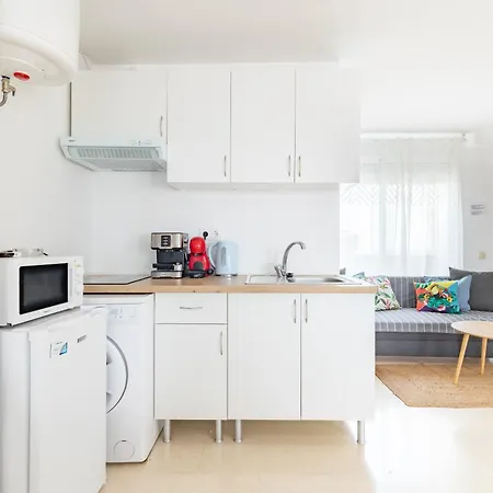 Penthouse Duplex In A 4 Floors Spanish House -8 Min To Center By Metro Apartment *