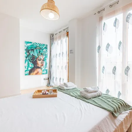 Apartment Penthouse Duplex In A 4 Floors Spanish House -8 Min To Center By Metro *