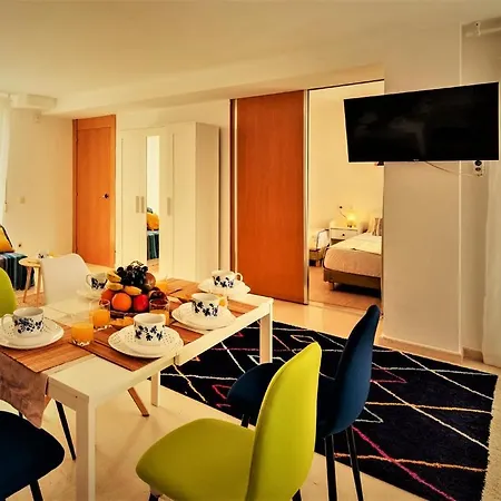 Penthouse Duplex In A 4 Floors Spanish House -8 Min To Center By Metro アパート バレンシア