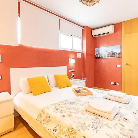 Апартаменты Penthouse Duplex In A 4 Floors Spanish House -8 Min To Center By Metro